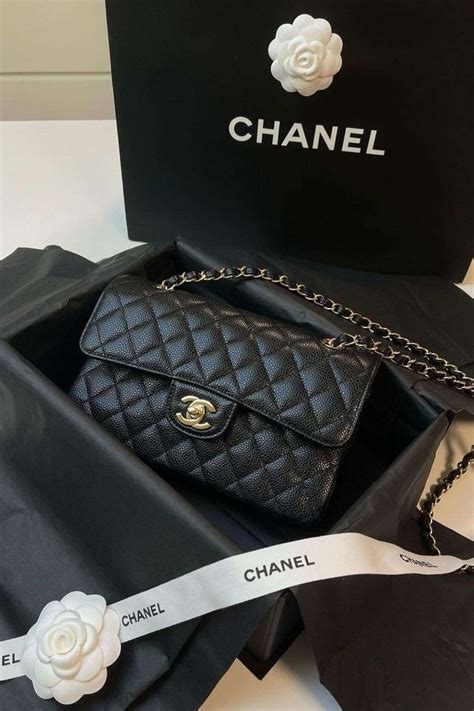 caviar or lambskin chanel bag|Chanel Caviar vs Lambskin Leather: Wh.